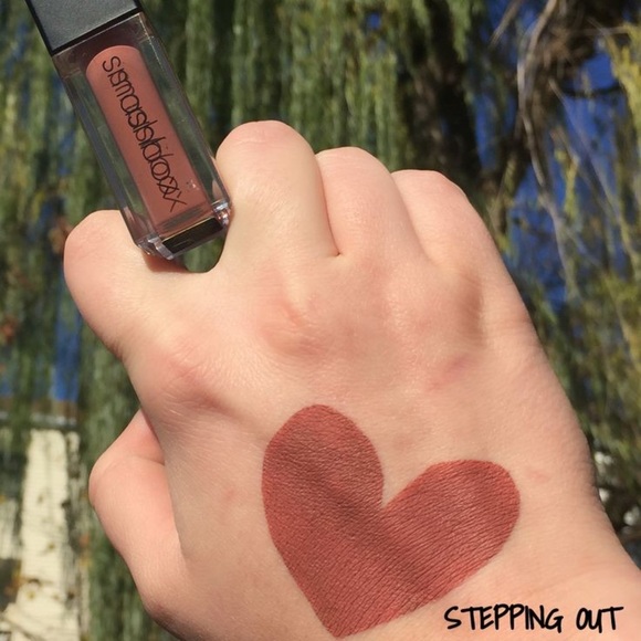Smashbox Always On Longwear Matte Liquid Lipstick Shade Stepping Out NWT - Picture 1 of 11